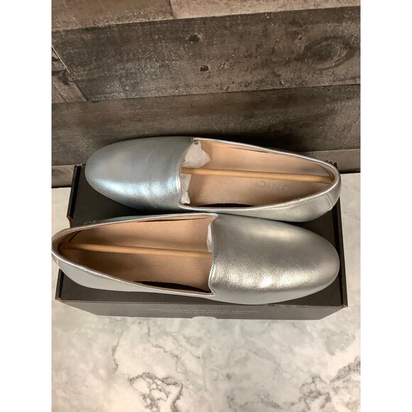 Vionic Womens 7.5W Silver Leather Willa II Slip On Loafers Comfort Casual LB7-24 - Picture 8 of 12